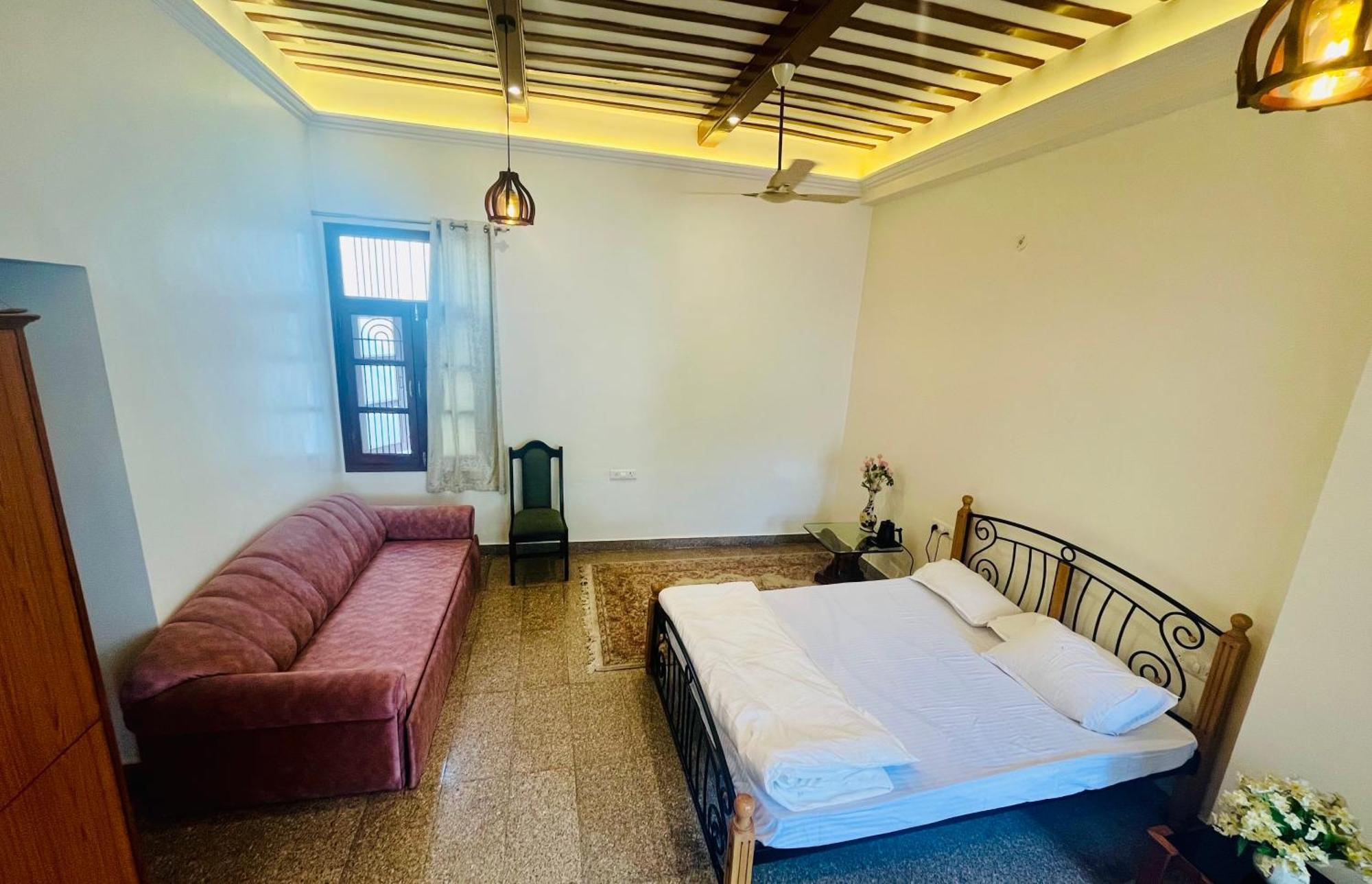 Mulberry Garden Hotel Varanasi Exterior photo