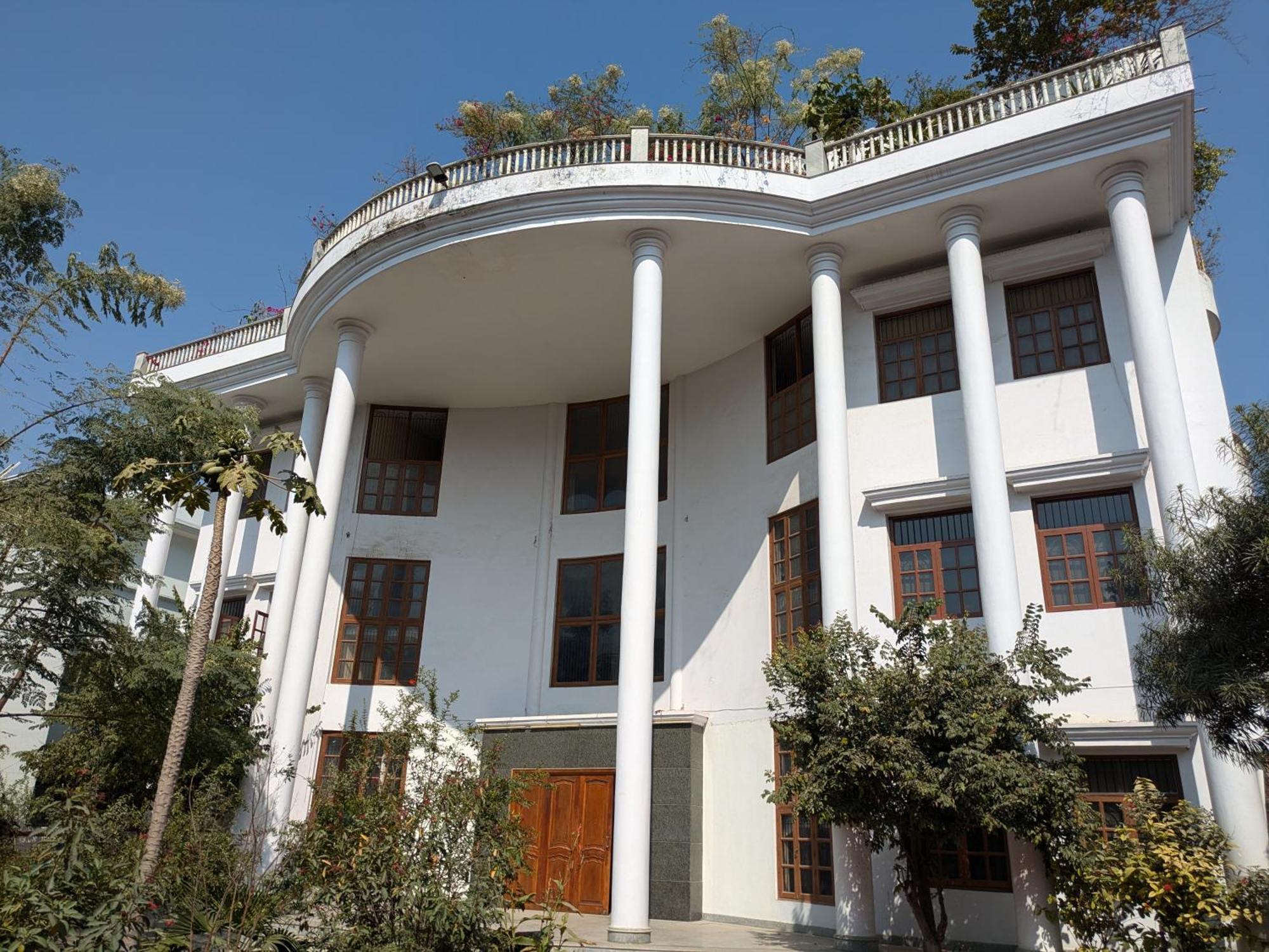 Mulberry Garden Hotel Varanasi Exterior photo